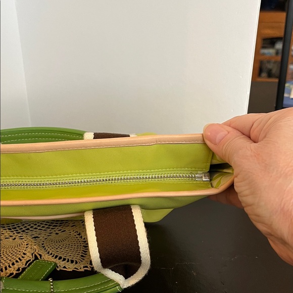 Coach Lime and Cream Tote Bag - Picture 12 of 15